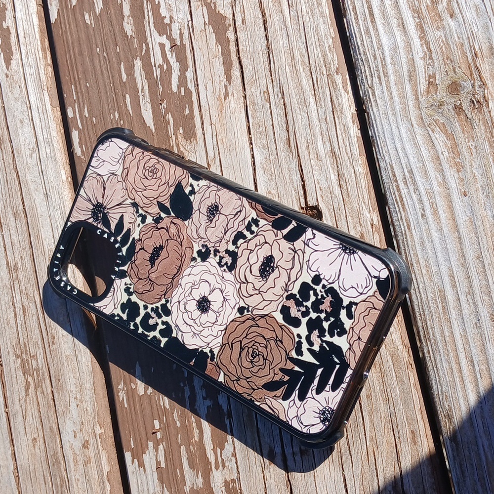 Casting phone case